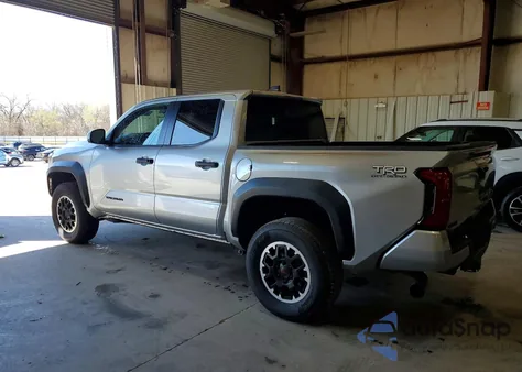 2024 Toyota Tacoma Trd Off-Road z USA, uszkodzony, nr VIN 3TMLB5JN8RM014138